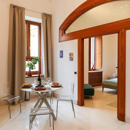 Exclusive Five Minutes From The Sea Neapol
